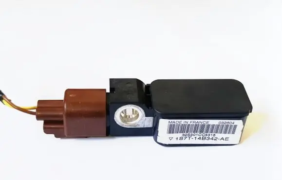 Ford Mondeo Mk III Airbag deployment crash/impact sensor 1S7T14B342AE