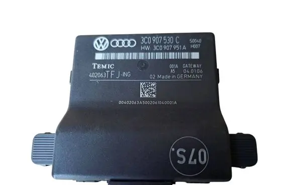 Volkswagen PASSAT B6 Gateway control module 3C0907530C