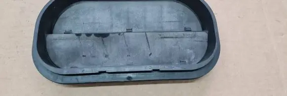 Audi A4 S4 B9 Quarter panel pressure vent 6R0819465A