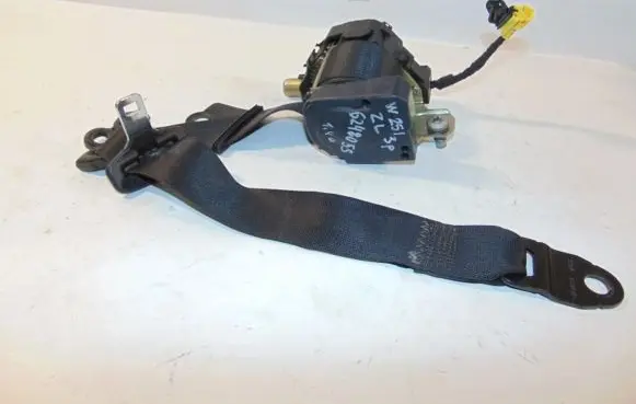 Mercedes-Benz R W251 Third row seat belt A2518608185