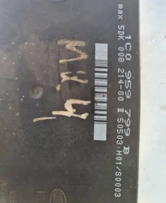 Volkswagen PASSAT B5.5 Comfort/convenience module 5DK00821400