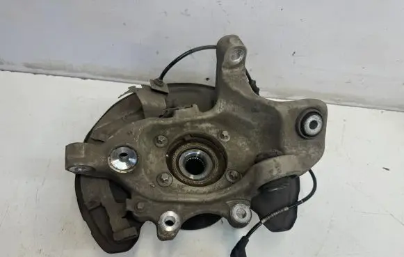 Mercedes-Benz E W213 Rear wheel hub A2133572500