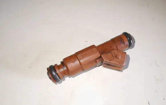 Volvo S80 Fuel injector 0280155831 9186340