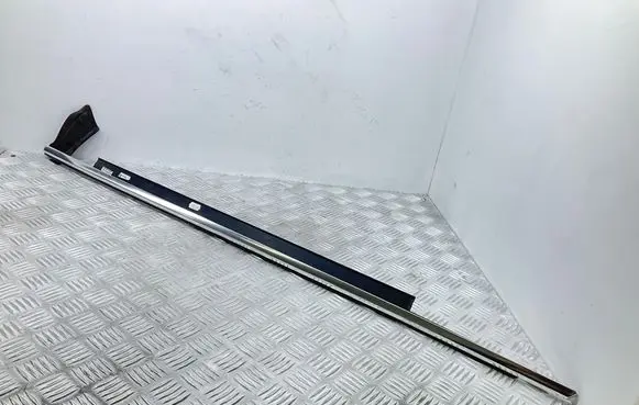 Audi A6 S6 C7 4G Front door glass trim molding 4G0853283