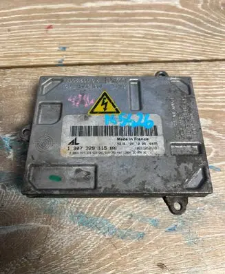 Alfa Romeo 166 Headlight ballast module Xenon 1035500015 1307329115