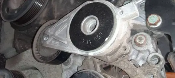 Seat Altea Generator/alternator belt tensioner 950414