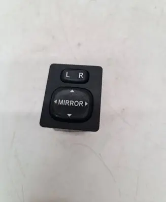 Toyota Corolla Verso AR10 Wing mirror switch 769746F 183574