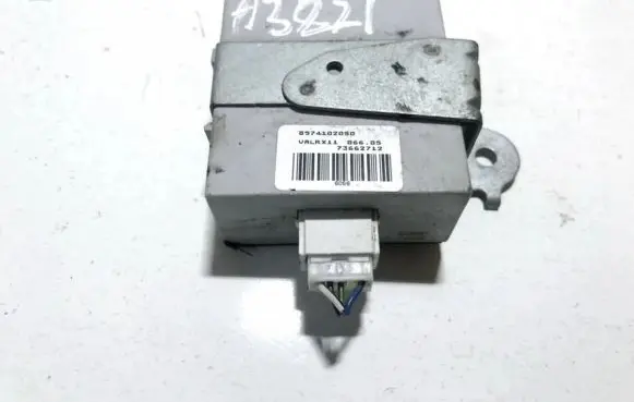 Toyota Corolla E120 E130 Door control unit/module 8974102050 73662712