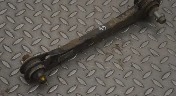 Rear upper control arm/wishbone