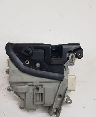 Audi Q5 SQ5 Rear door lock 8K0839016C