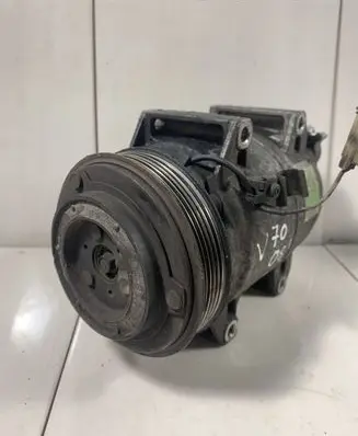 Volvo V70 Air conditioning (A/C) compressor (pump) 8708581