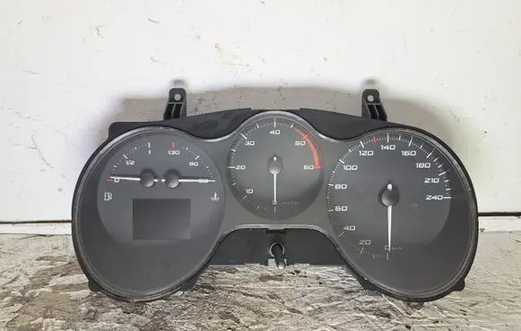 Seat Altea XL Speedometer (instrument cluster) 1P0920810Q V0304105