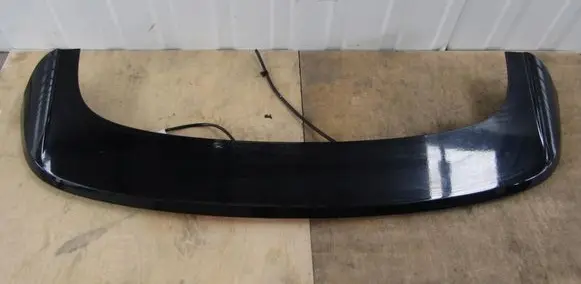 Tailgate/trunk spoiler