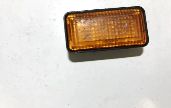Volkswagen Golf III Front fender indicator light 1h0949117a