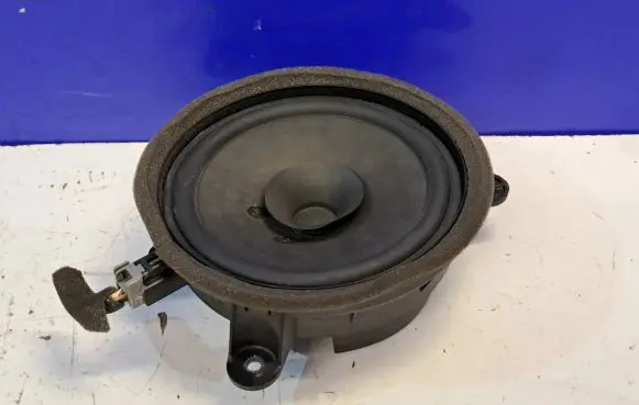Volvo S40 Front door speaker 30752083