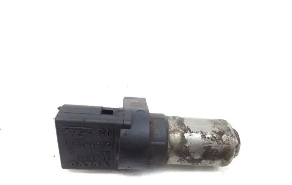 Volvo S70 V70 V70 XC ABS brake wheel speed sensor 6849311