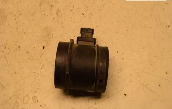 Volvo XC70 Mass air flow meter 30785472