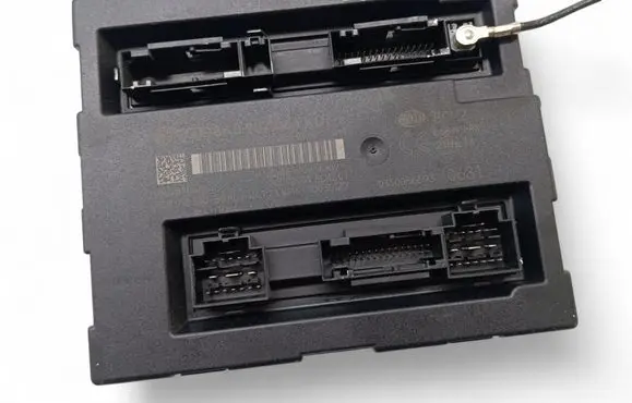 Audi A4 S4 B9 8W Central body control module 8K0907064KQ