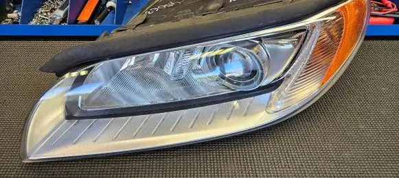 Volvo S80 Headlight/headlamp 31214170