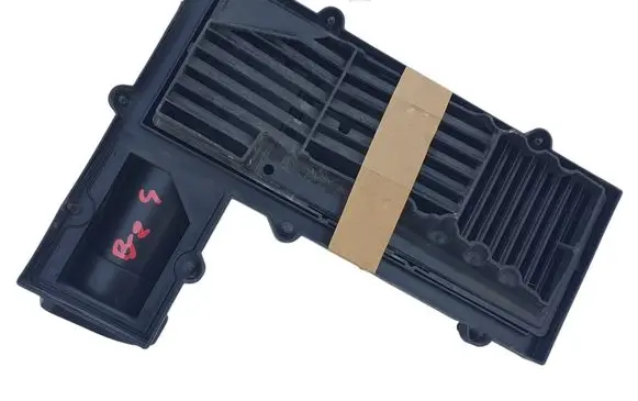 Volkswagen Touran I Air filter box 3C0129607.4car