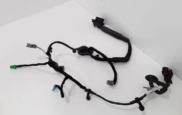 Volvo V50 Front door wiring loom 30772110 996665