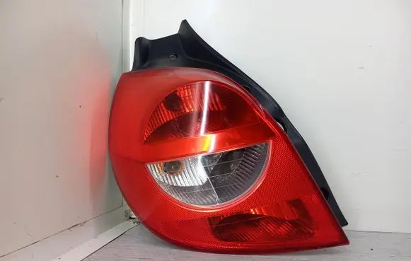 Renault Clio III Rear/tail lights 89035079