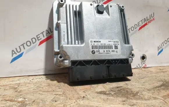 BMW 5 F10 F11 Engine control unit/module 8574091 0281019806 8576333