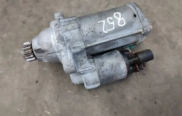 Volkswagen Jetta VI Starter motor 02M911024R