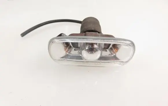 Audi A4 S4 B7 8E 8H Front fender indicator light 8E0949127