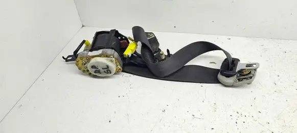 Subaru Legacy Front seatbelt