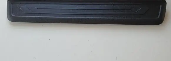 KIA Sportage Front sill trim cover 858733U000 858733U010