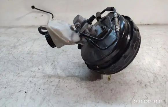 Volvo V70 Brake booster P31329895