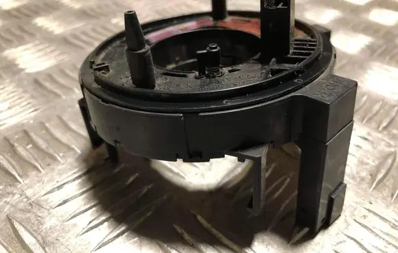 Audi A6 S6 C5 4B Airbag slip ring squib (SRS ring) 1J0959653B