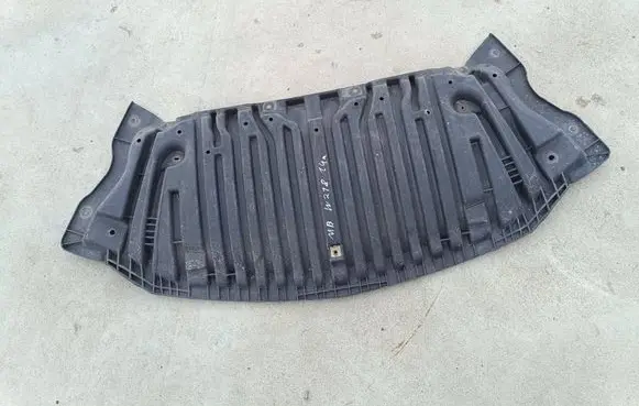 Mercedes-Benz CLS C218 X218 Front bumper skid plate/under tray A2125200223 A2125202123
