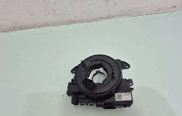 Volkswagen Tiguan Airbag slip ring squib (SRS ring) 5K0953569H