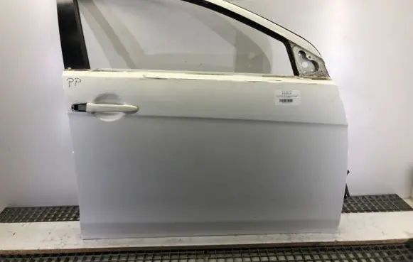 Mitsubishi Lancer VIII Front door