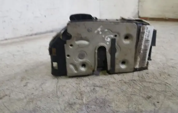 Dodge Caliber Rear door lock