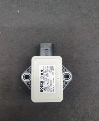 Audi A4 S4 B8 8K ESP acceleration yaw rate sensor 8K0907637C