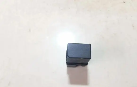 Mitsubishi Space Star Other relay mb95338211