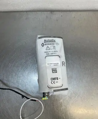 Renault Captur II Trunk lid opening control unit