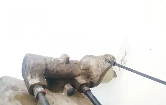 Ford Focus Master brake cylinder