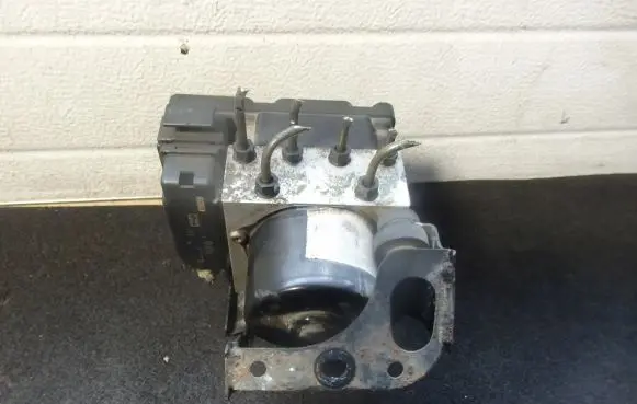 Volkswagen Sharan ABS Pump 7M3907379D