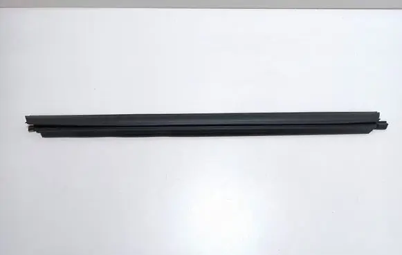 Mercedes-Benz GLS X166 Rear door card trim A1667352300
