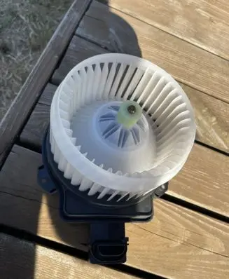 Honda CR-V Heater fan/blower AY1500