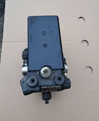 Mercedes-Benz S W126 ABS Pump 0265200003