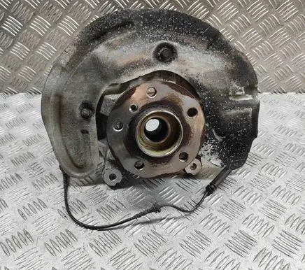BMW X2 F39 Front wheel hub 6895881 6876645