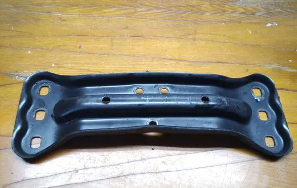 Mercedes-Benz E A207 Other engine bay part A204242501