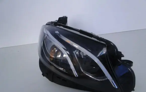 Mercedes-Benz E W213 Headlight/headlamp A2139067806