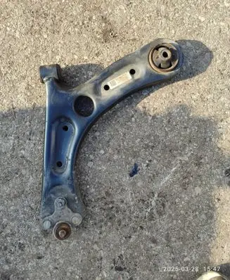 KIA Ceed Front control arm 54500G4AA0