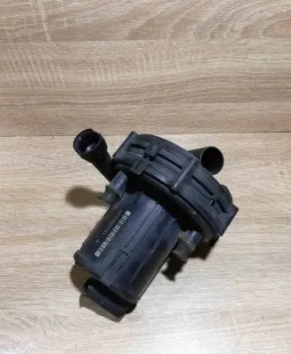 BMW 7 E38 Secondary air pump 1707585 AirpupSecondary